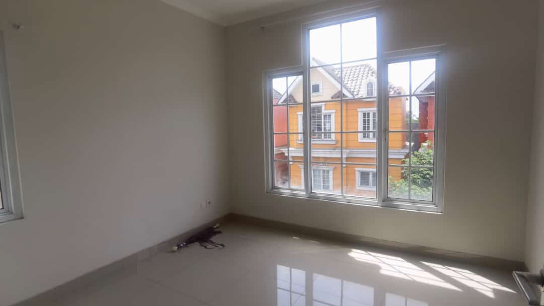 Dijual Rumah di JL. Bauman - Omaha Village Gading Serpong Tangerang