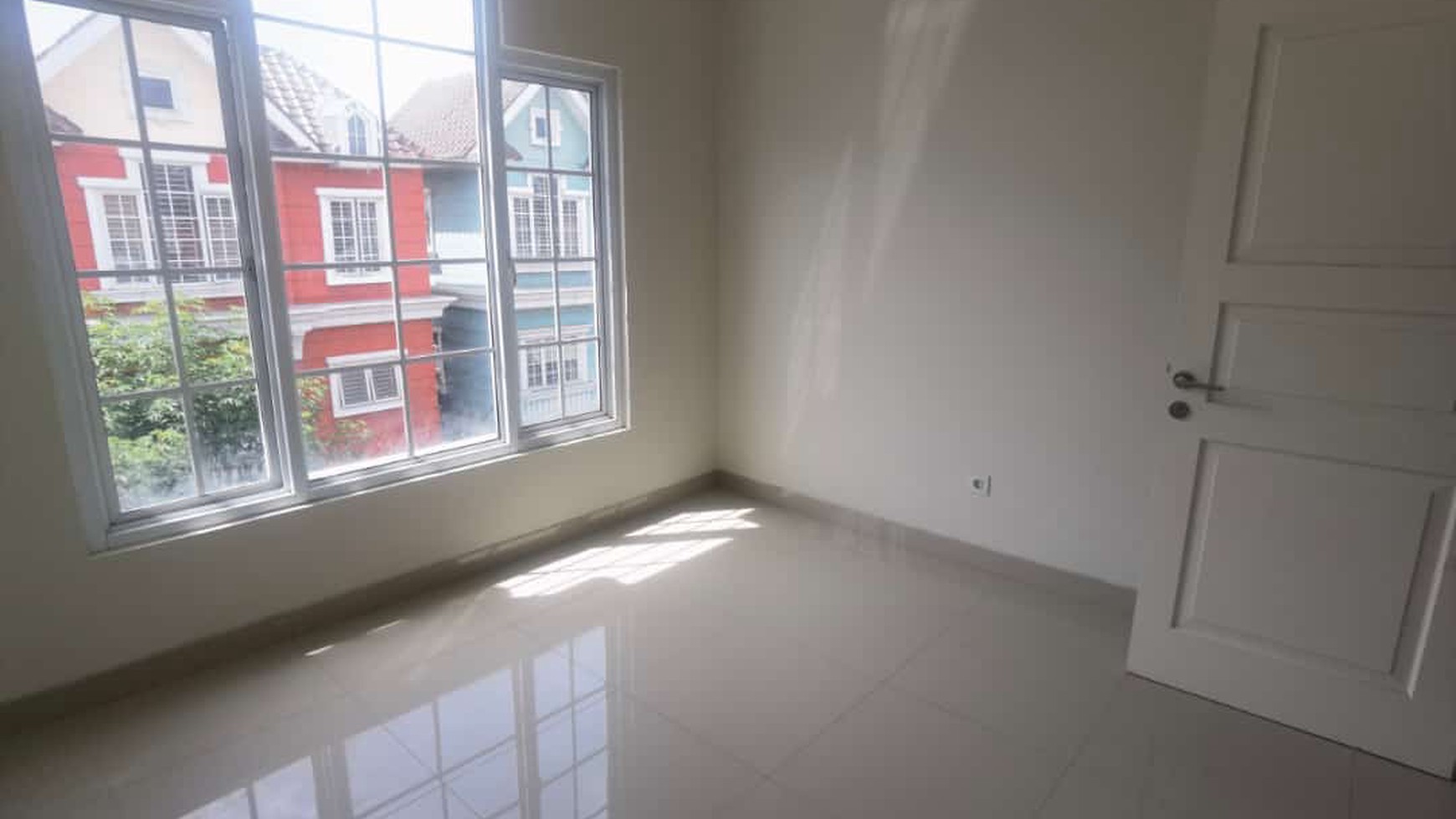 Dijual Rumah di JL. Bauman - Omaha Village Gading Serpong Tangerang