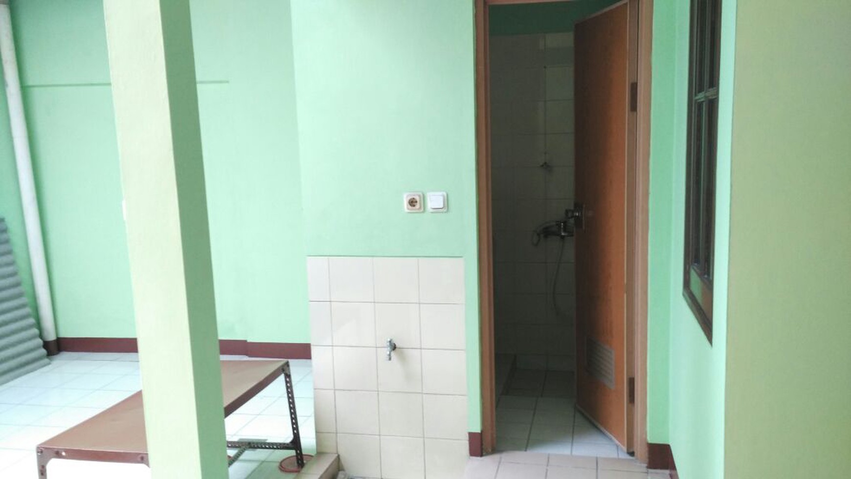 Dijual rumah di JL. Batam Taman Imam Bonjol Lippo Karawaci Tangerang