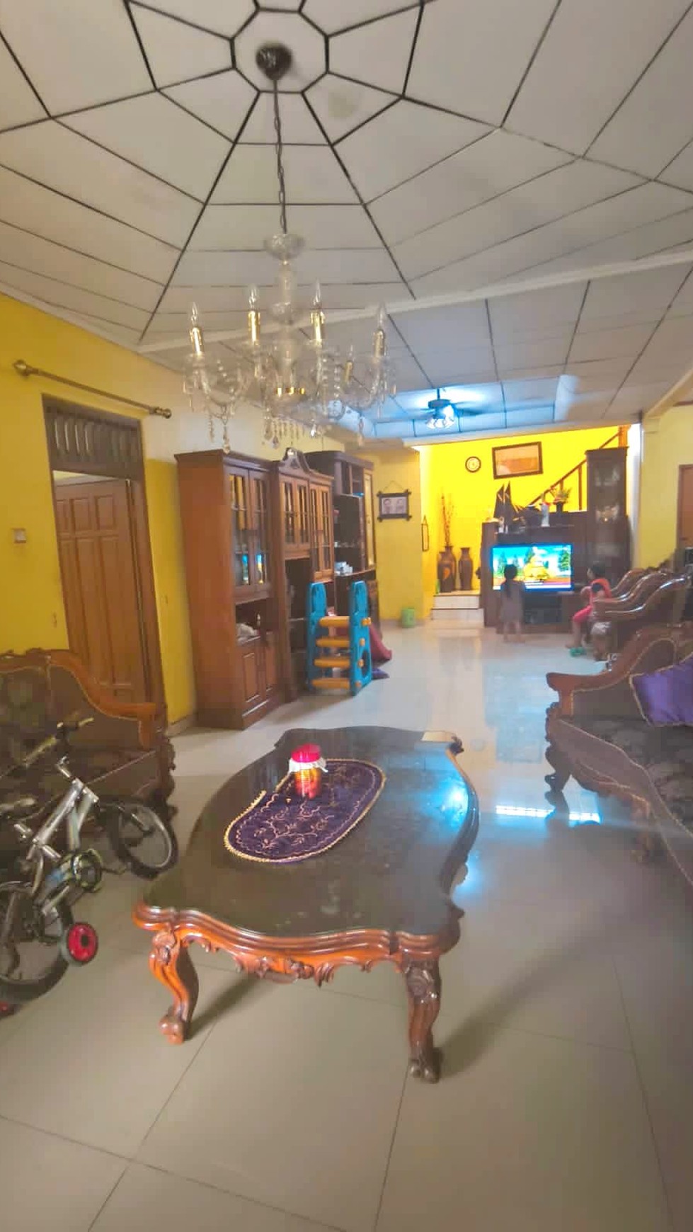 Rumah Hitung Tanah Area Cipete