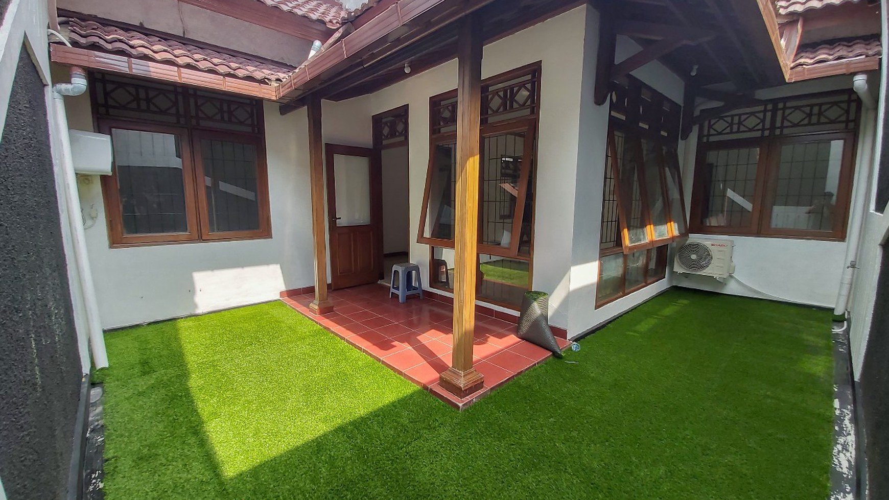 Rumah Hitung Tanah Area Cipete