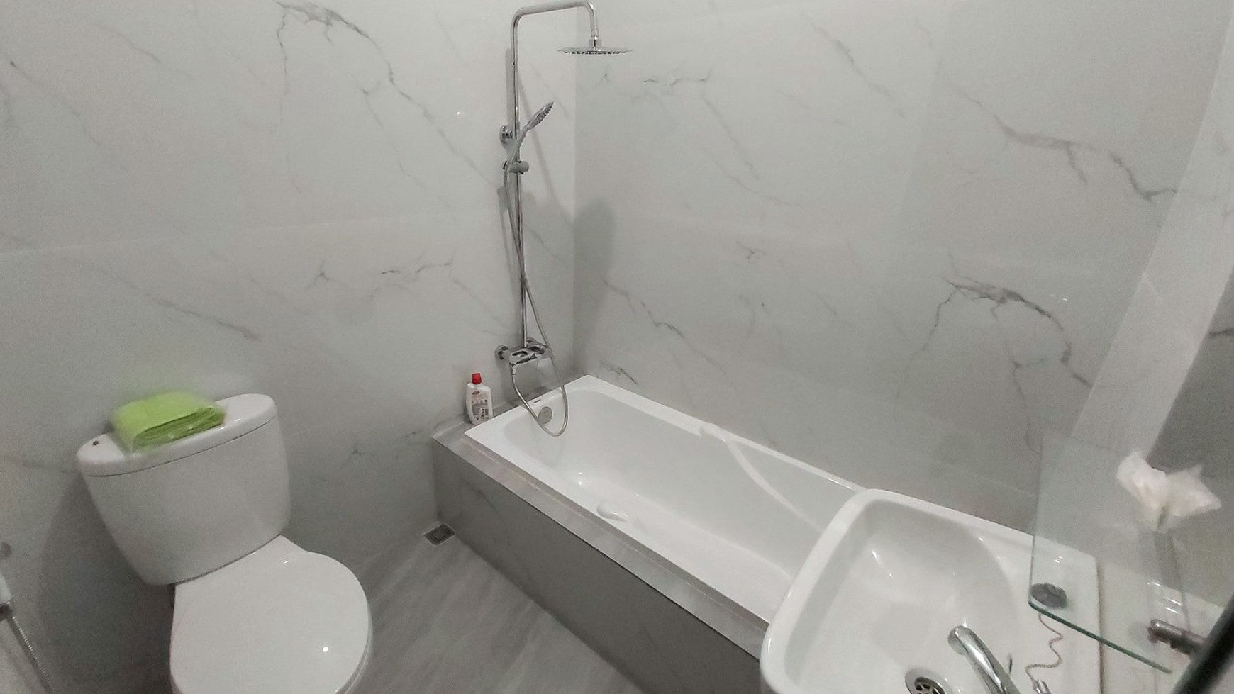 Rumah Hitung Tanah Area Cipete