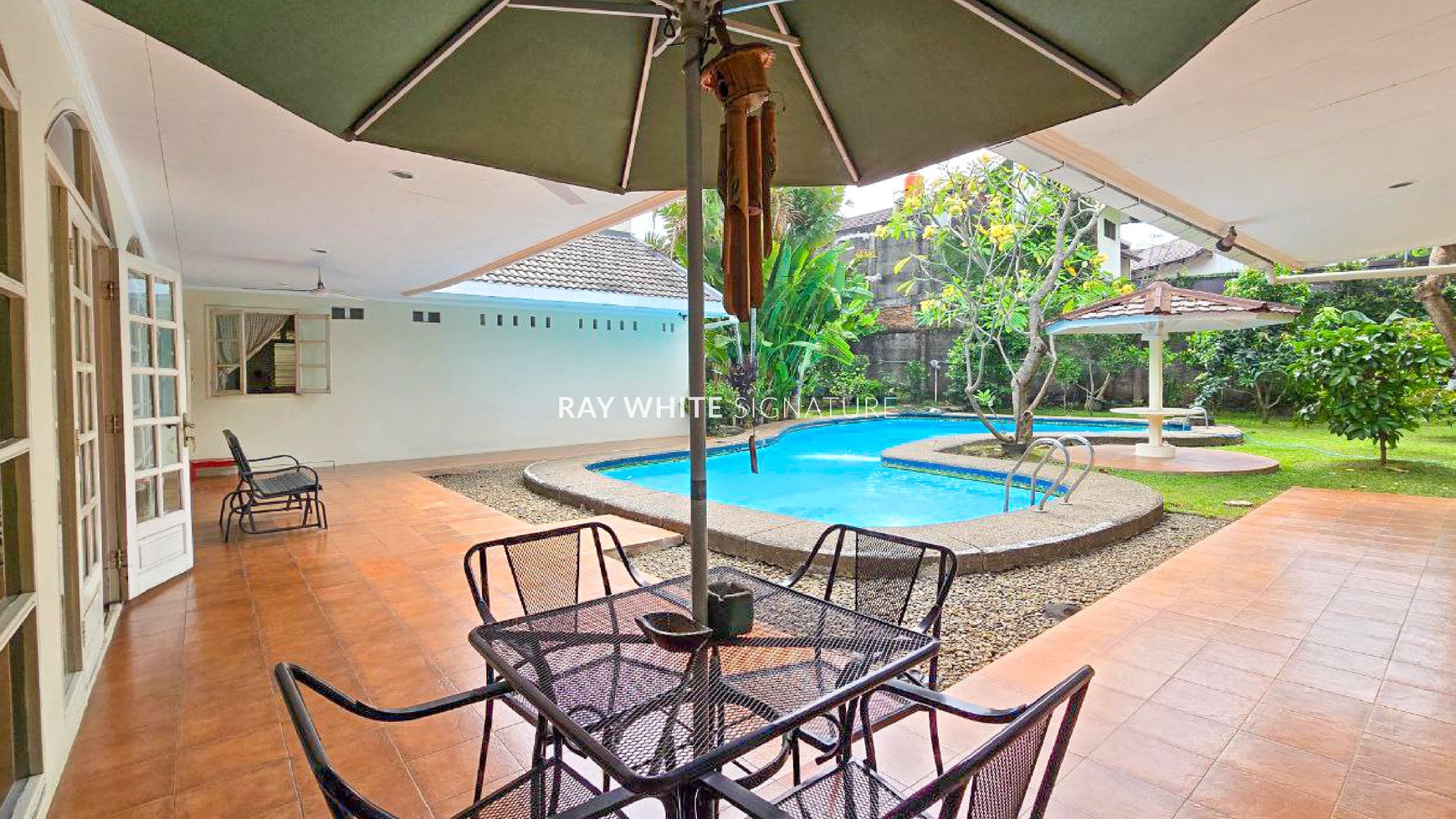 Rumah Hitung Tanah Area Cipete