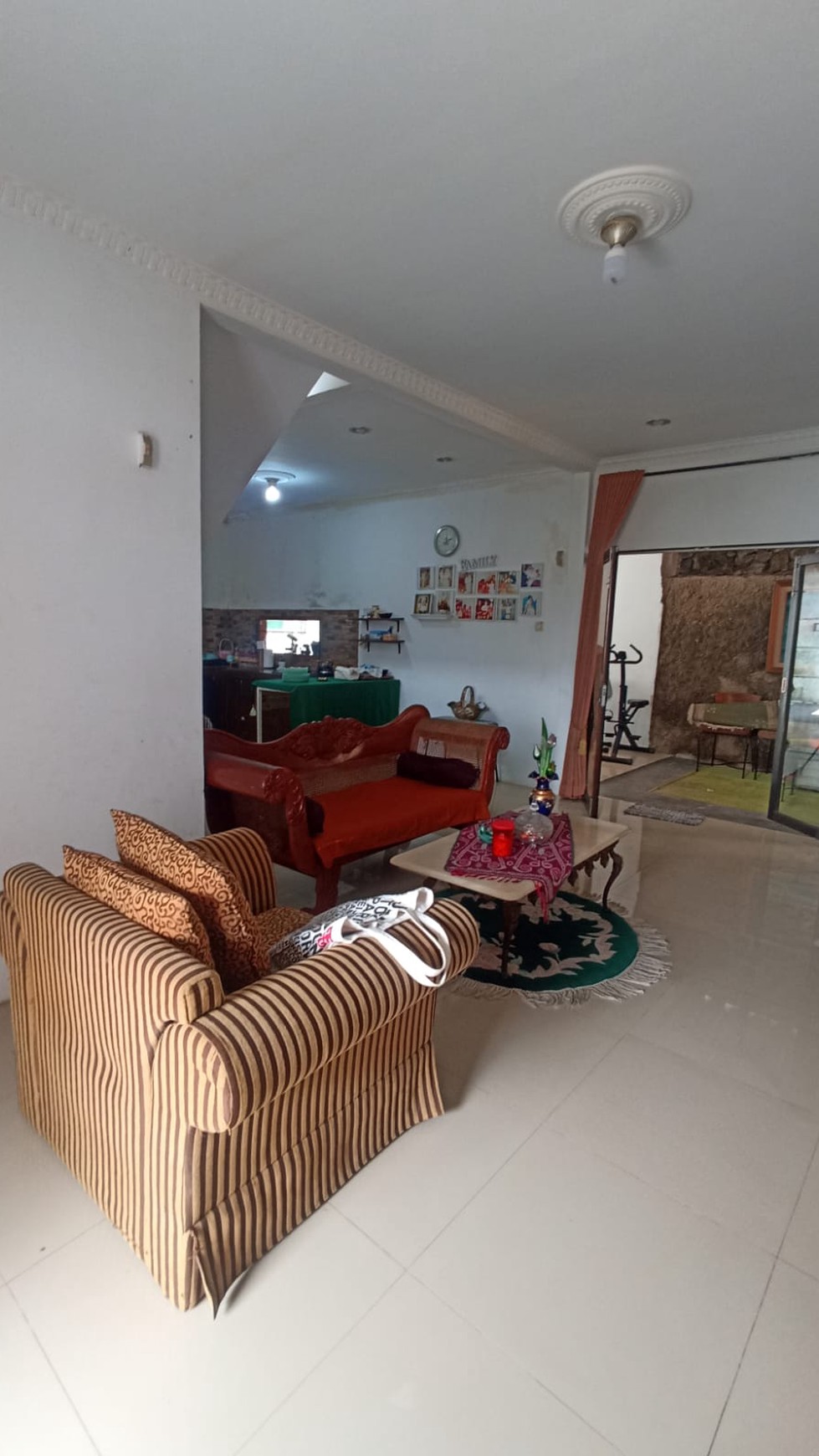 Rumah Hitung Tanah Area Cipete