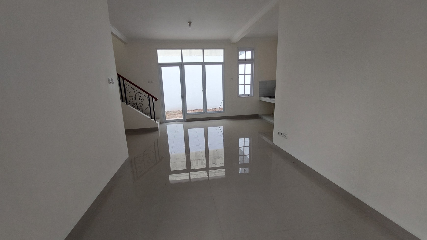 Rumah Hitung Tanah Area Cipete