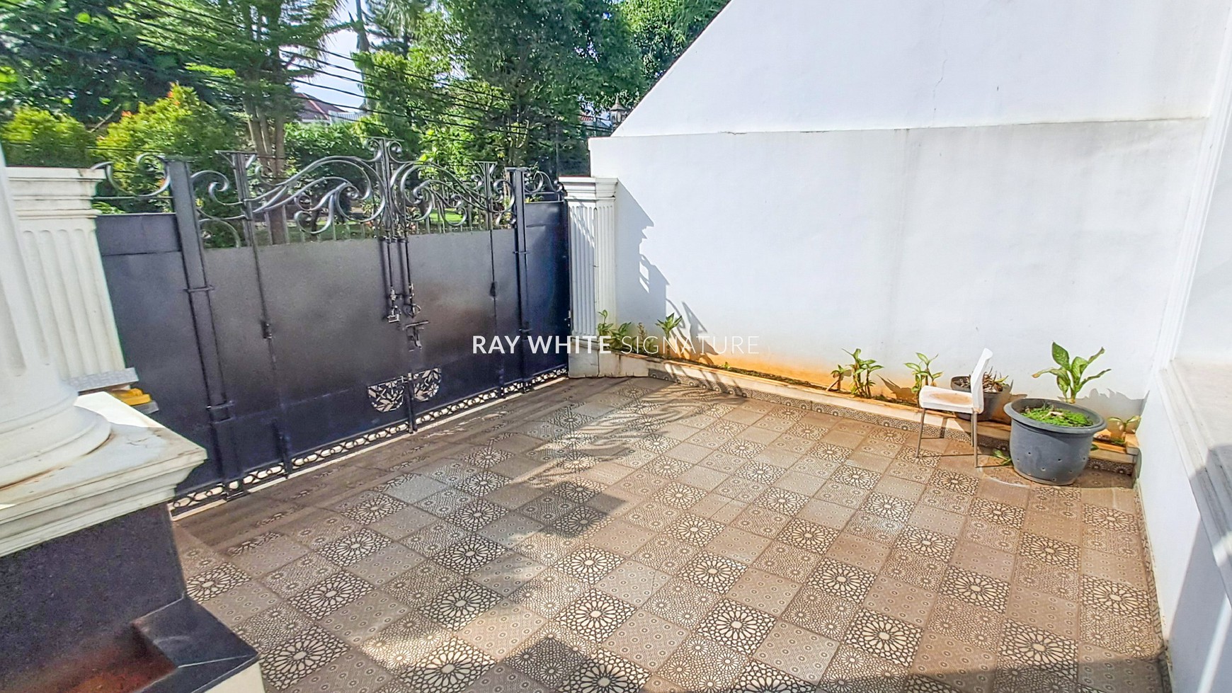 Rumah Hitung Tanah Area Cipete