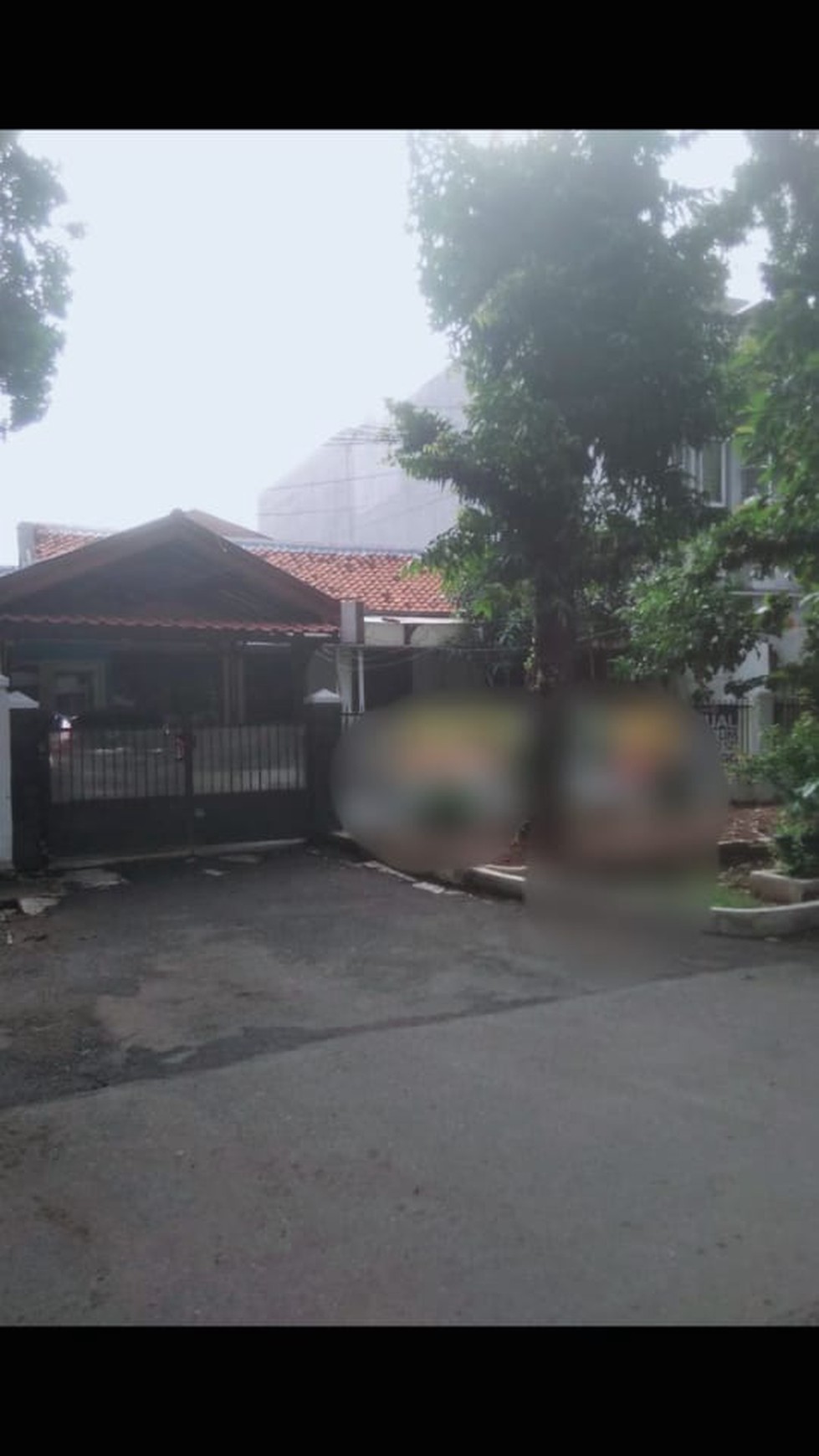 Rumah Tua 1 lantai hitung tanah, cocok buat kost an di Grogol