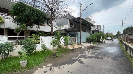 Rumah 2 lantai Furnished, harga murah di Greenville Jakarta Barat