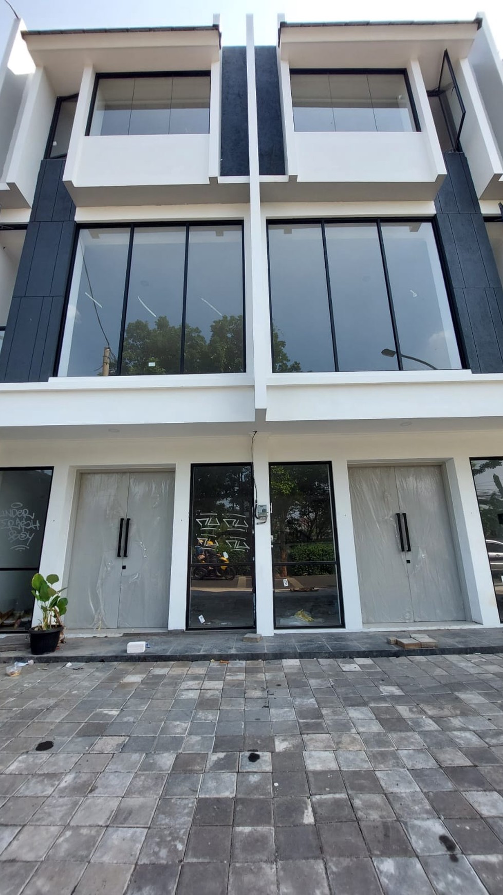 Ruko Bagus Di Kahfi Park Residence, Jl Moh Kahfi Jagakarsa