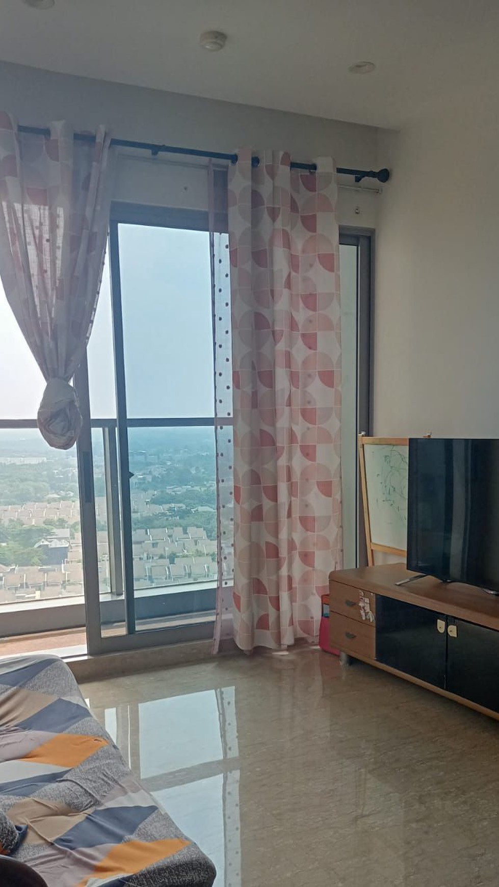 Apart Siap Huni DI Apart Branz Tower BSD Tangerang Selatan