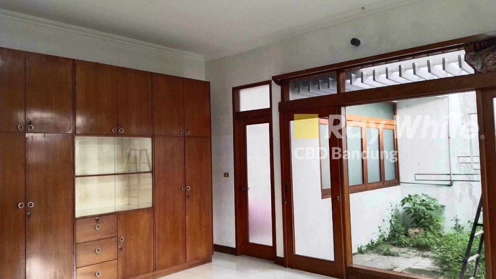 Rumah terawat Furnished disewakan  sudah renovasi di Komplek Dadali garuda strategis dekat ke kota Bandung