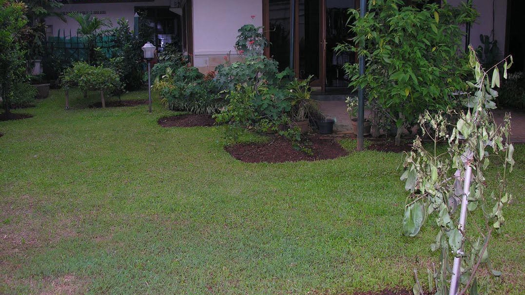 Rumah Mewah Lokasi Elit di Lebak Bulus