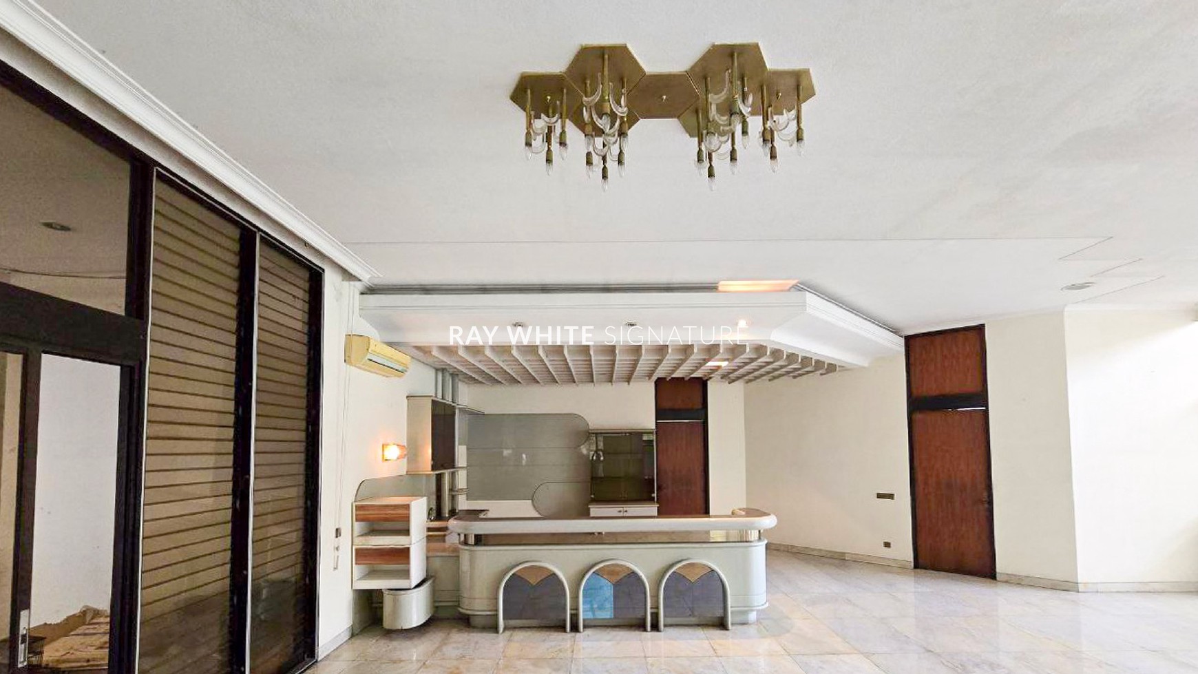 Rumah Hitung Tanah Area Cipete