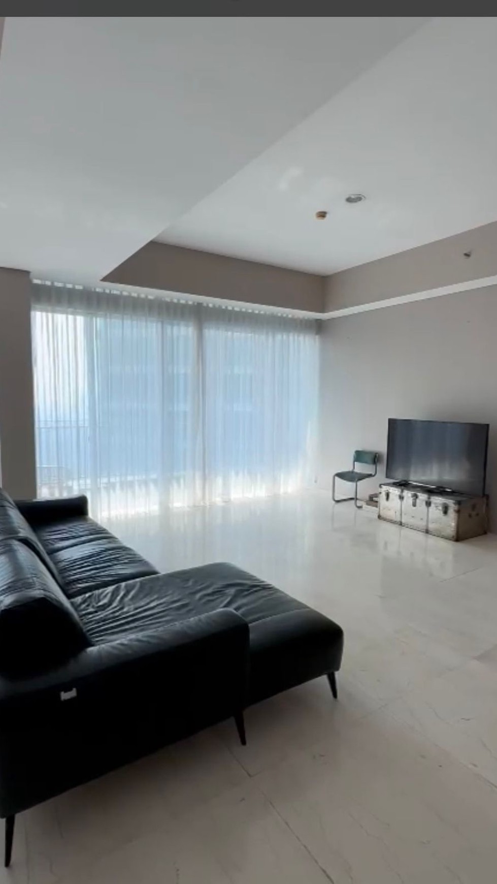 SALE apartemen penthouse kemang village tower cosmopiltan
