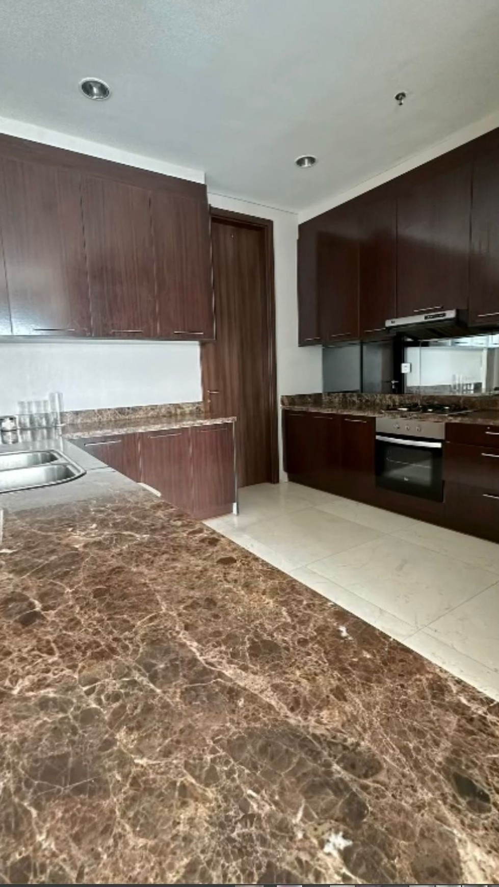 SALE apartemen penthouse kemang village tower cosmopiltan