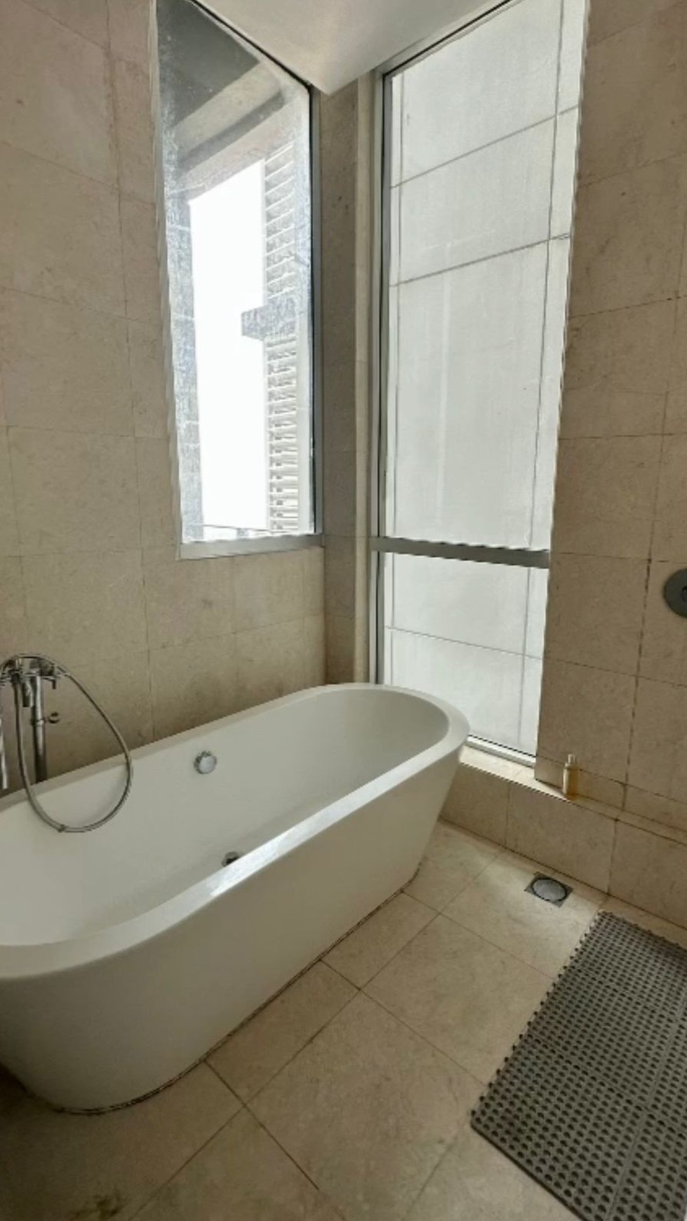 SALE apartemen penthouse kemang village tower cosmopiltan