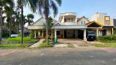 RUMAH KOST DI LOKASI STRATEGIS DI MEADOW GREEN LIPPO CIKARANG