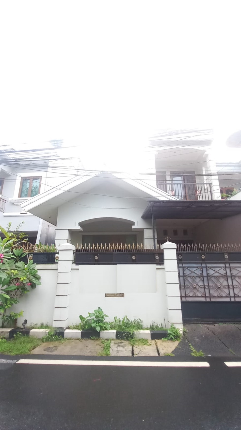 Rumah bagus, siap huni lokasi strategis di Benhil