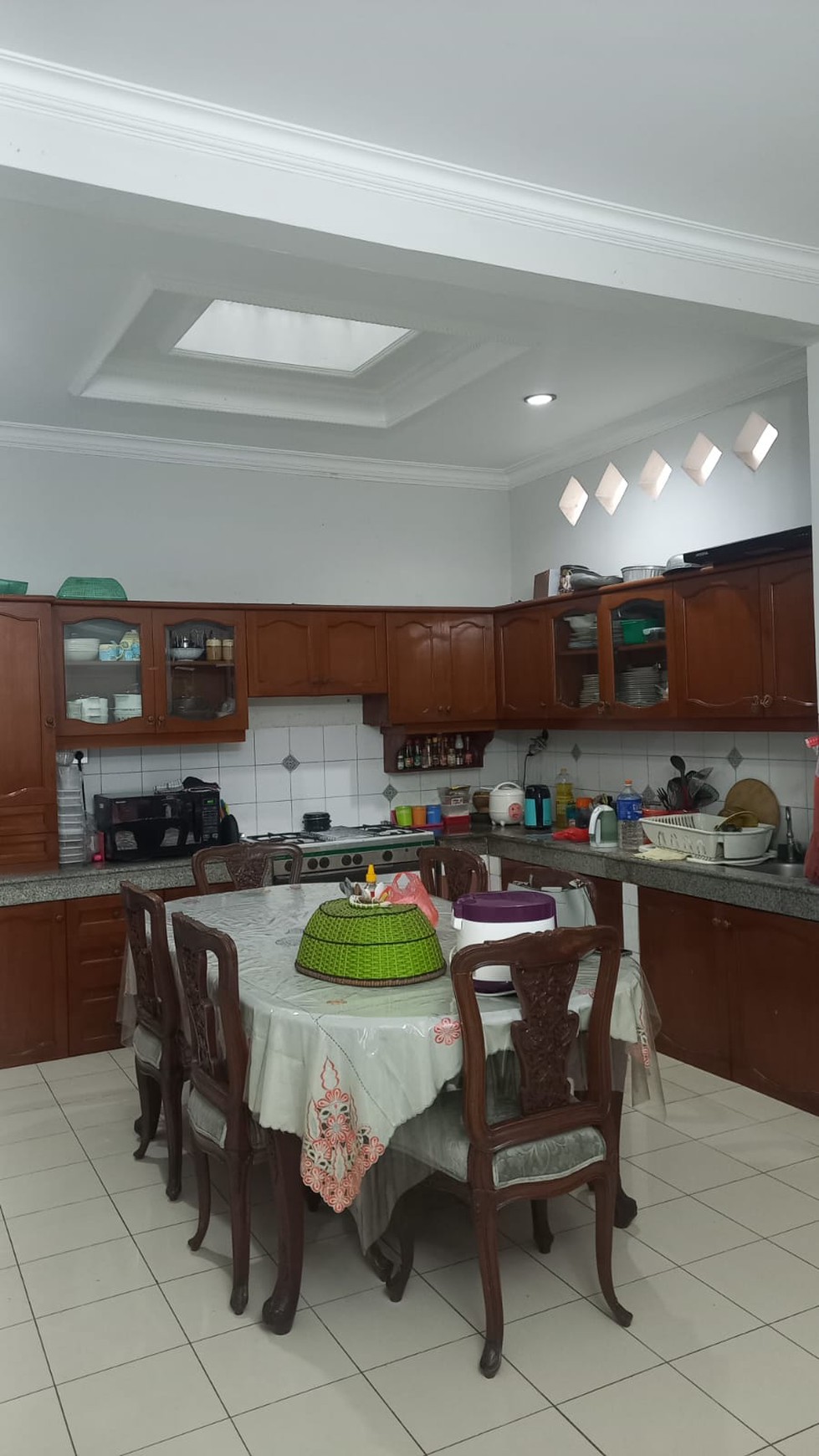 Rumah bagus, siap huni lokasi strategis di Benhil