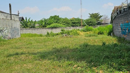 Tanah SHM Luas 387 Meter Persegi Lokasi Dekat Pasar Prawirotaman 