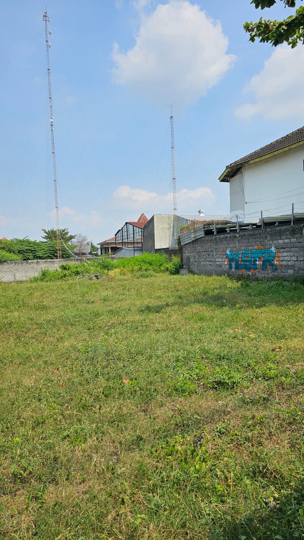 Tanah SHM Luas 387 Meter Persegi Lokasi Dekat Pasar Prawirotaman 