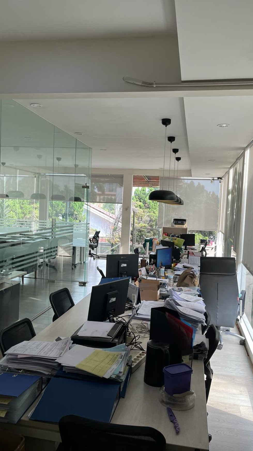 bisa untuk Usaha rumah Griya loka jalan lavionda bsd city tangerang banten jual BU rumah strategis sekitaran pusat bisnis siap huni