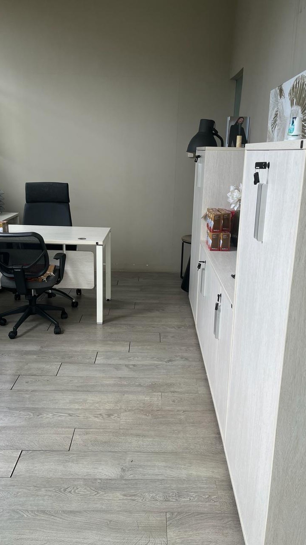 bisa untuk Usaha rumah Griya loka jalan lavionda bsd city tangerang banten jual BU rumah strategis sekitaran pusat bisnis siap huni