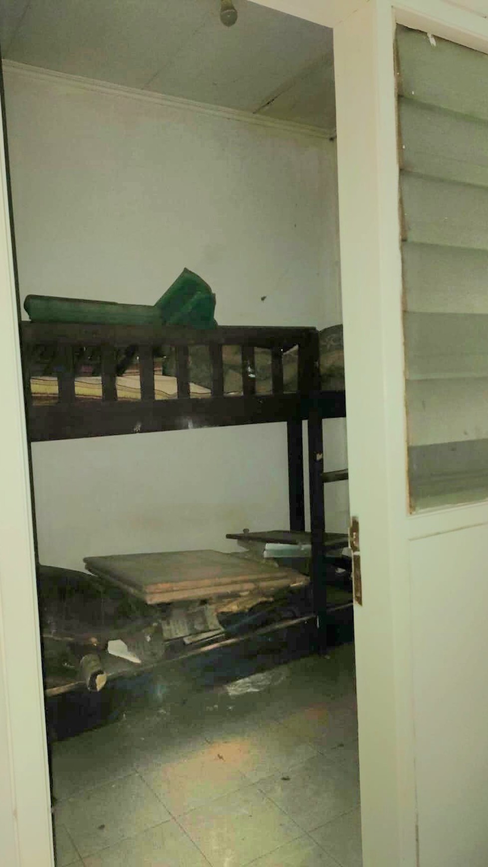 Rumah 2 Lantai di Komplek Villa Graha Hijau Cempaka Putih Ciputat Tangsel 