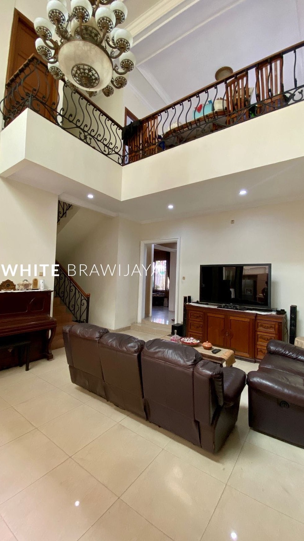 Rumah Hitung Tanah Area Cipete