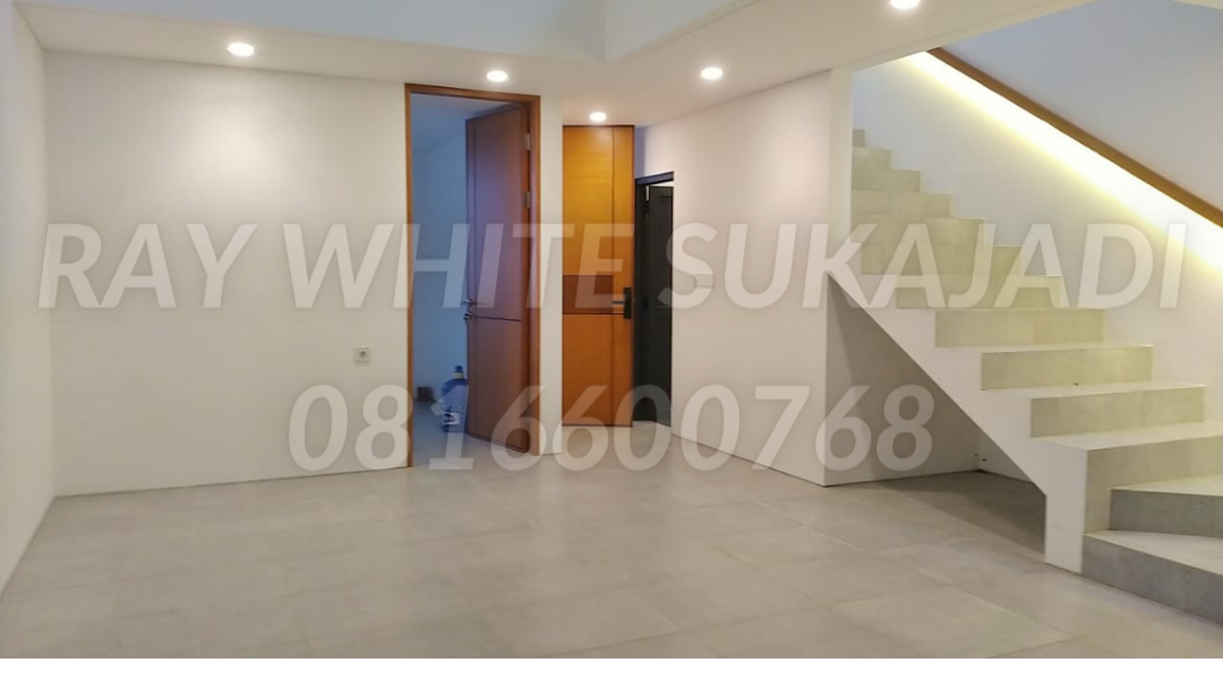 Rumah Hitung Tanah Area Cipete