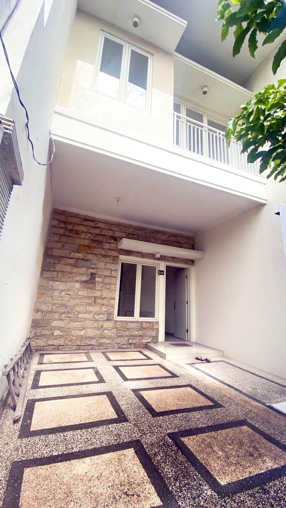 Rumah Hitung Tanah Area Cipete