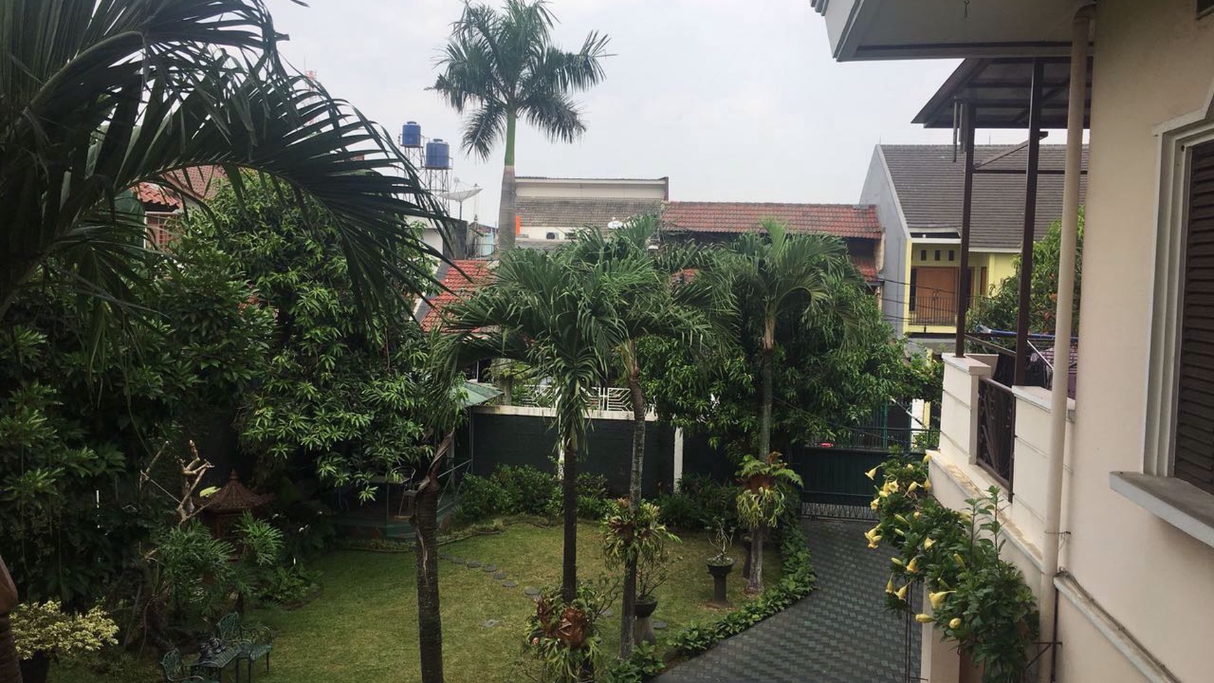 DIJUAL RUMAH MEWAH DI BINTARO