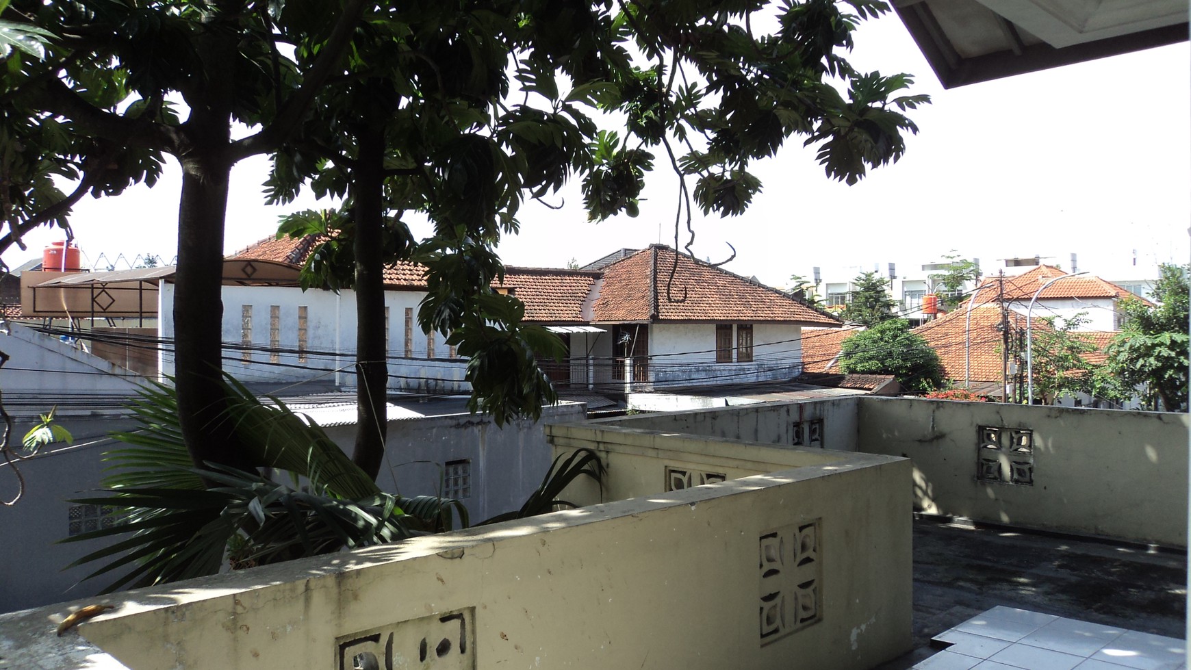 RUMAH TENGAH KOTA ~ SAYAP BKR/SUKARNO-HATTA