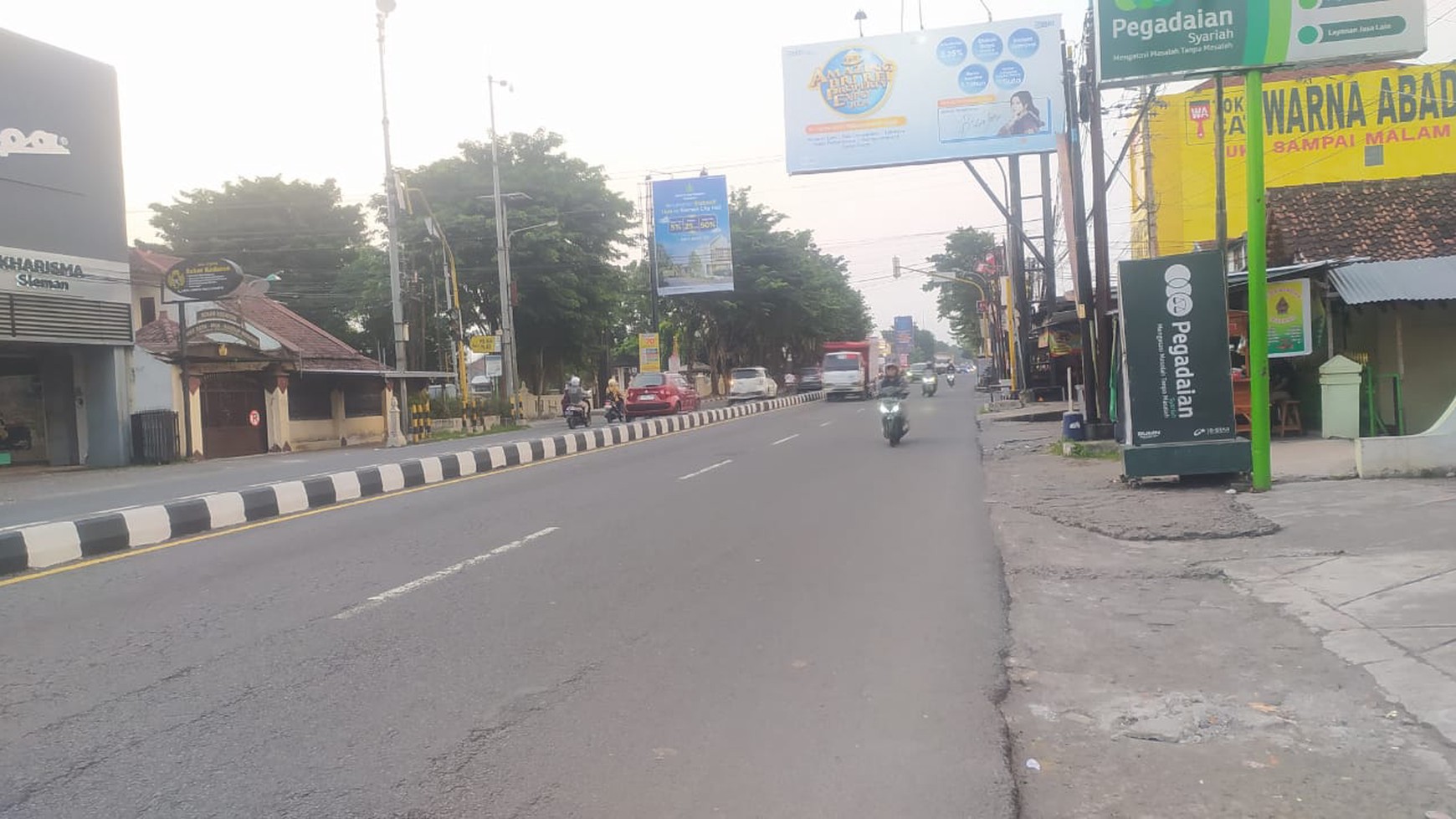 Ruko Cocok Untuk Usaha Lokasi Strategis Dekat Terminal Jombor 