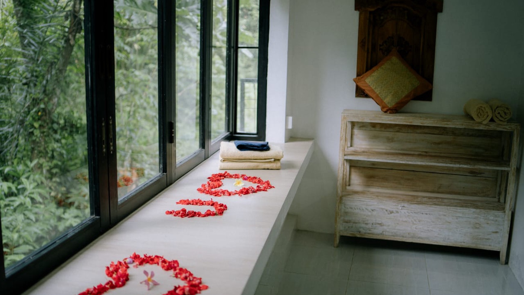 For Sale Freehold Villa at Ubud in Quiet Area and Jungle View 