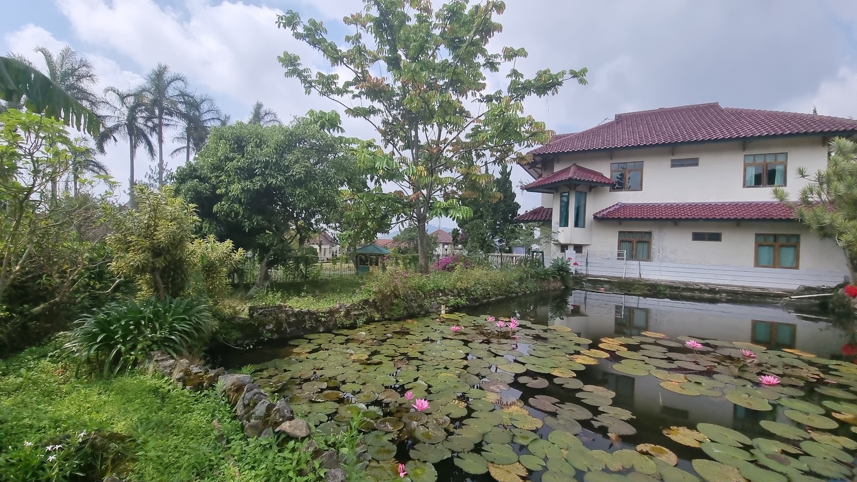 Villa 2 Lantai Cianjur Jawa Barat