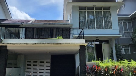 Rumah Rapih, siap huni lokasi strategis di Bintaro Sektor 7