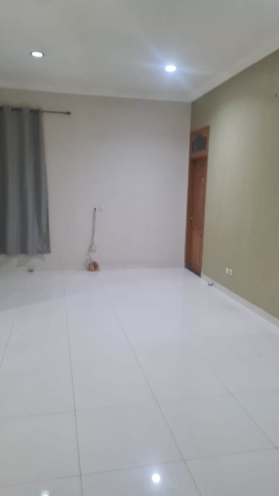 Flash Sale. Rumah bagus Villa Melati Mas, Serpong