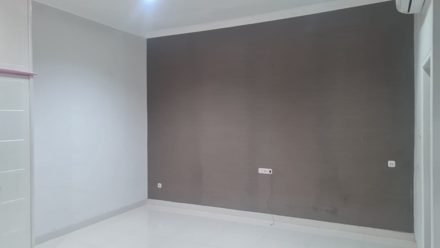 Flash Sale. Rumah bagus Villa Melati Mas, Serpong