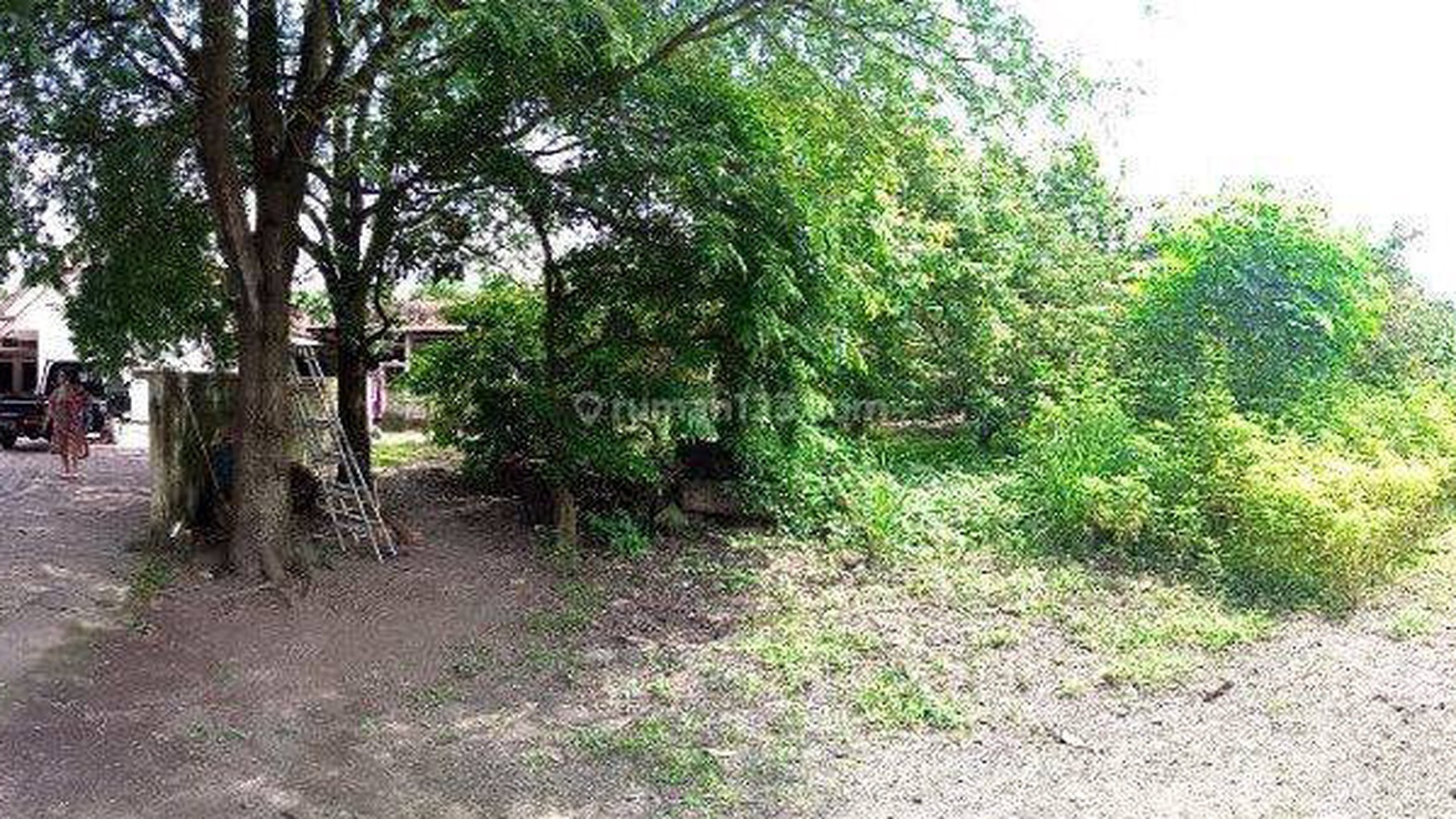 RS20. Dijual Tanah dan Bangunan Pinggir Jalan Raya Tulungagung