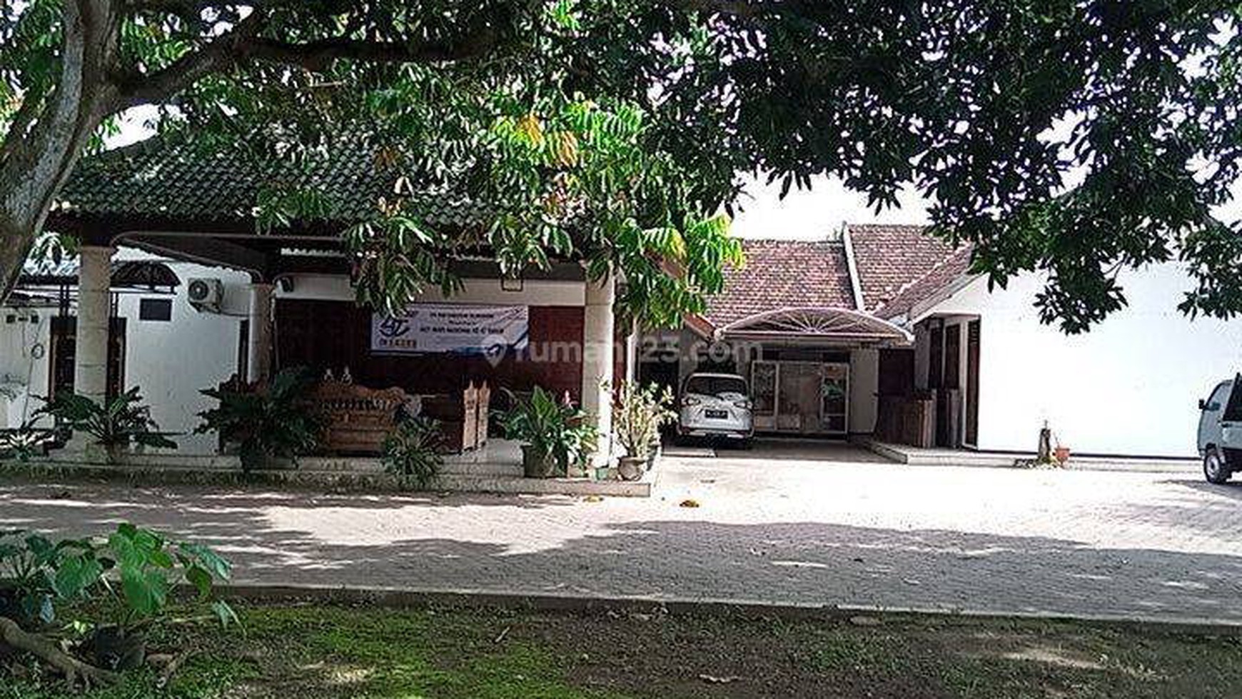 RS20. Dijual Tanah dan Bangunan Pinggir Jalan Raya Tulungagung