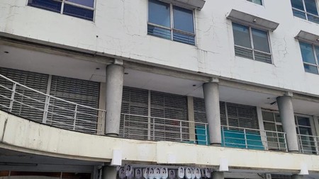 Ruko siap gunakan lokasi strategis di Tebet