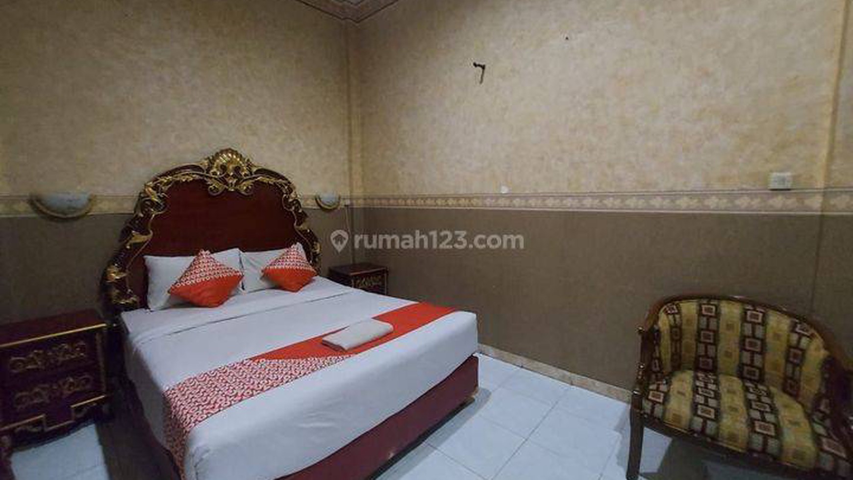 Rumah Hitung Tanah Area Cipete