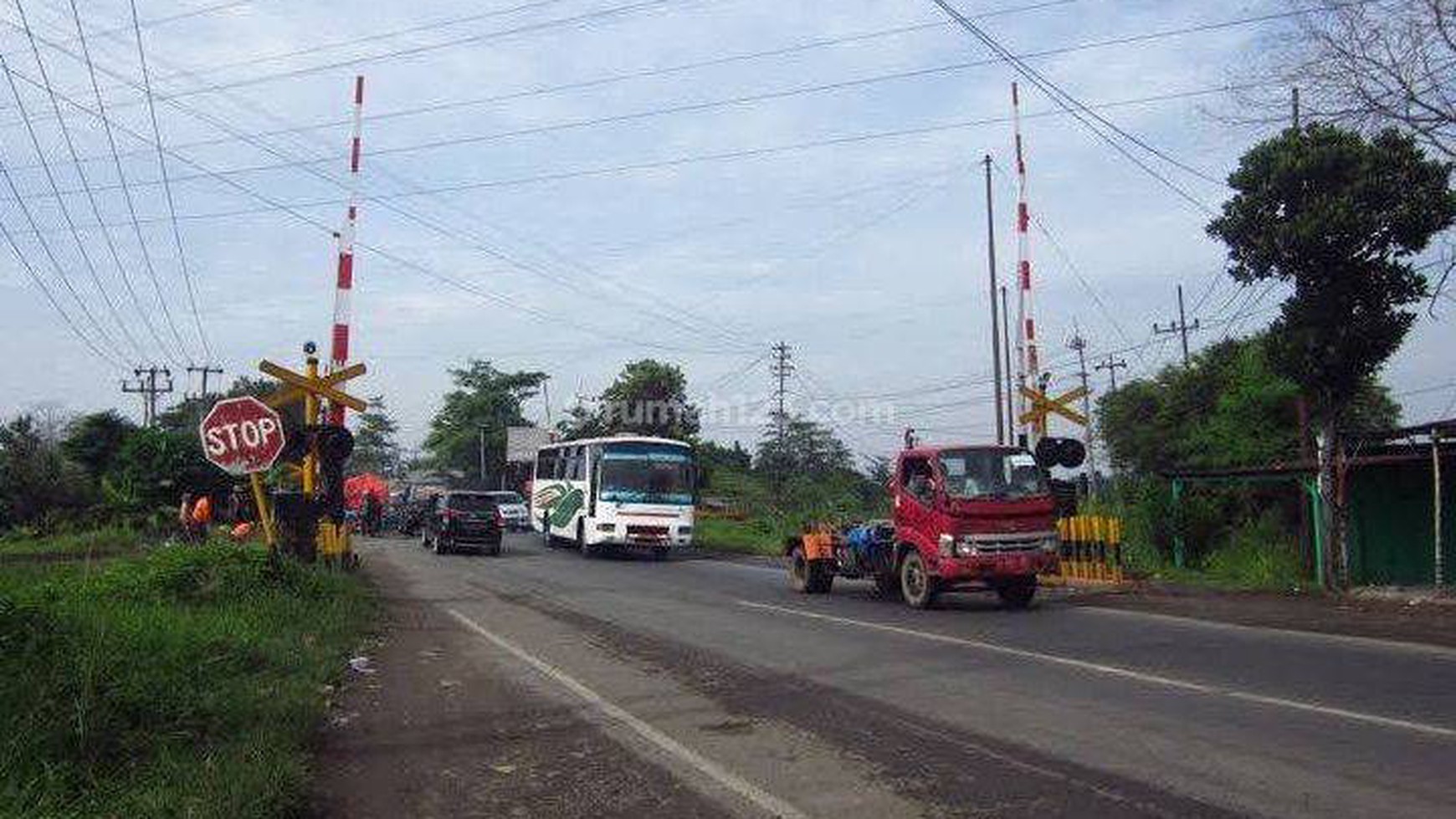 RS23. Dijual Tanah Area Komersial di Jalan Raya Bypass Mojoerkto