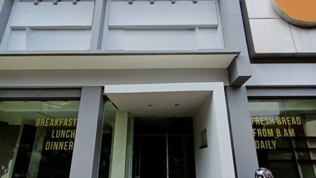 Gedung atau Office lokasi strategis derah Commersil di Jakarta Selatan