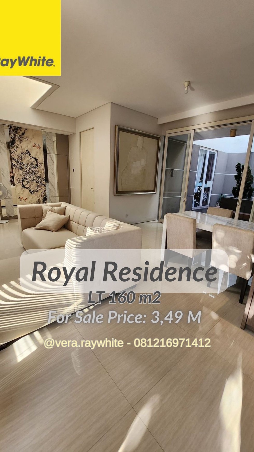 dijual rumah cantik semi furnished Royal Residence