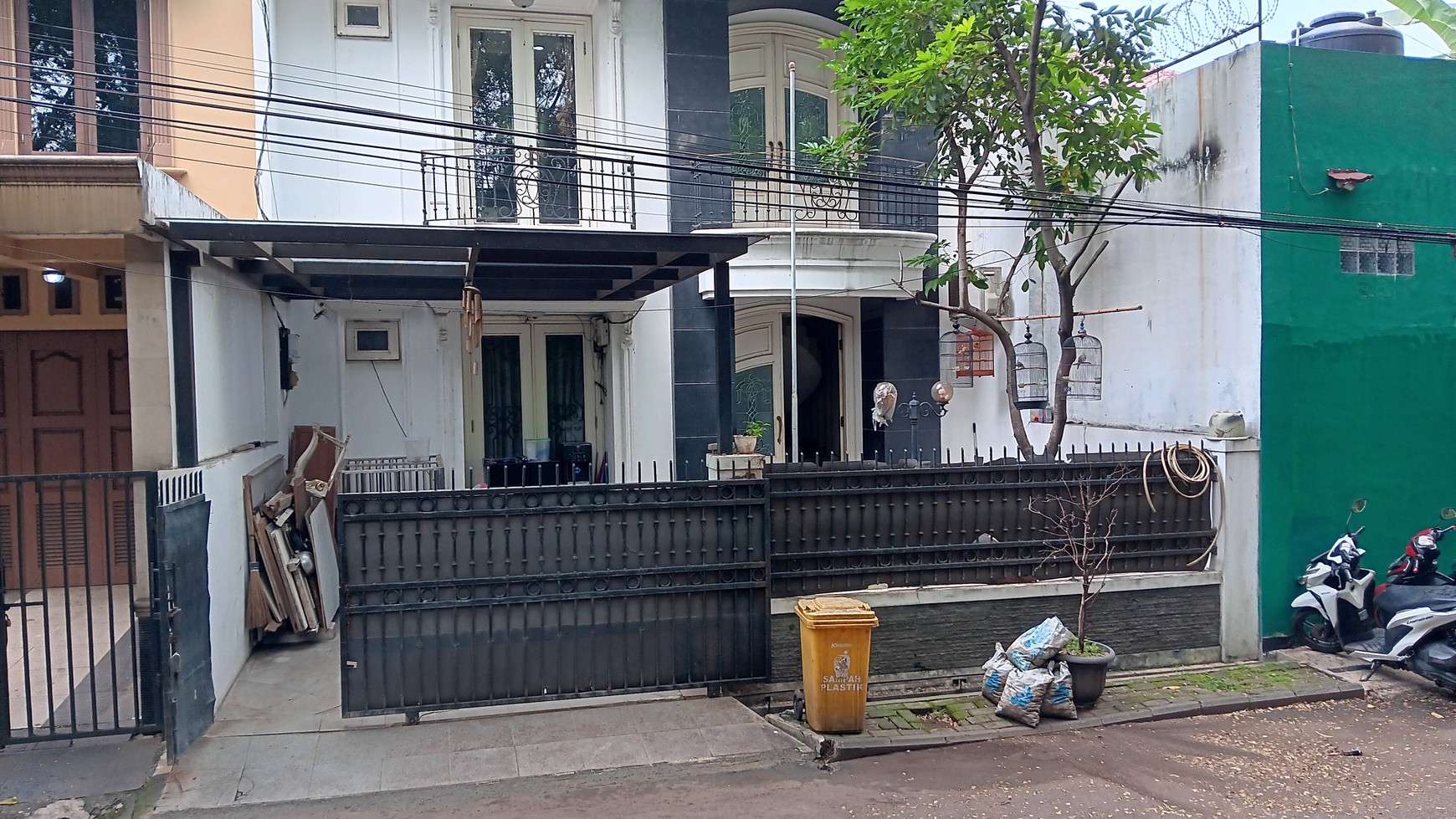 Rumah Hitung Tanah Area Cipete