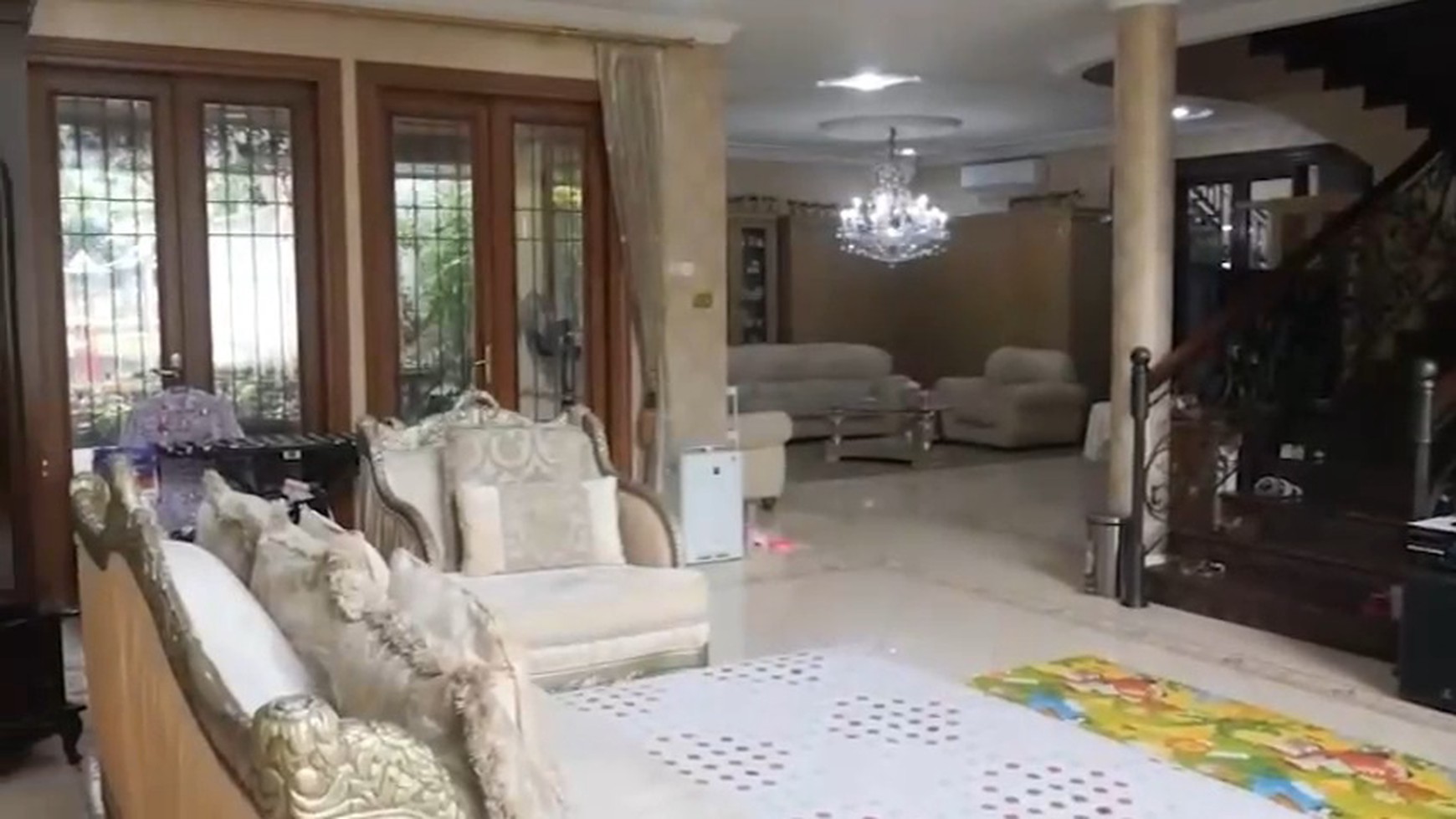 Rumah Hitung Tanah Area Cipete