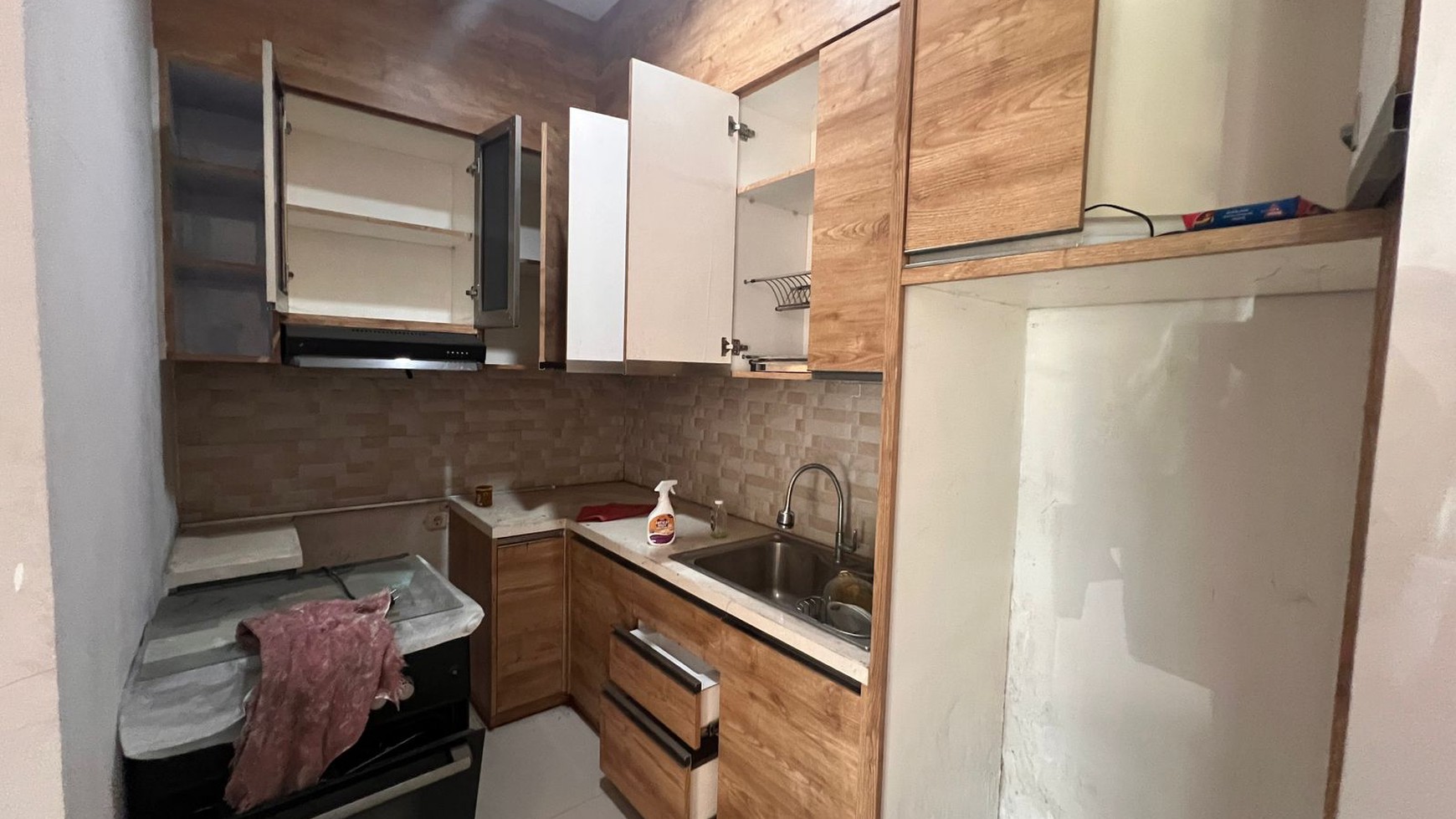 Rumah Hitung Tanah Area Cipete