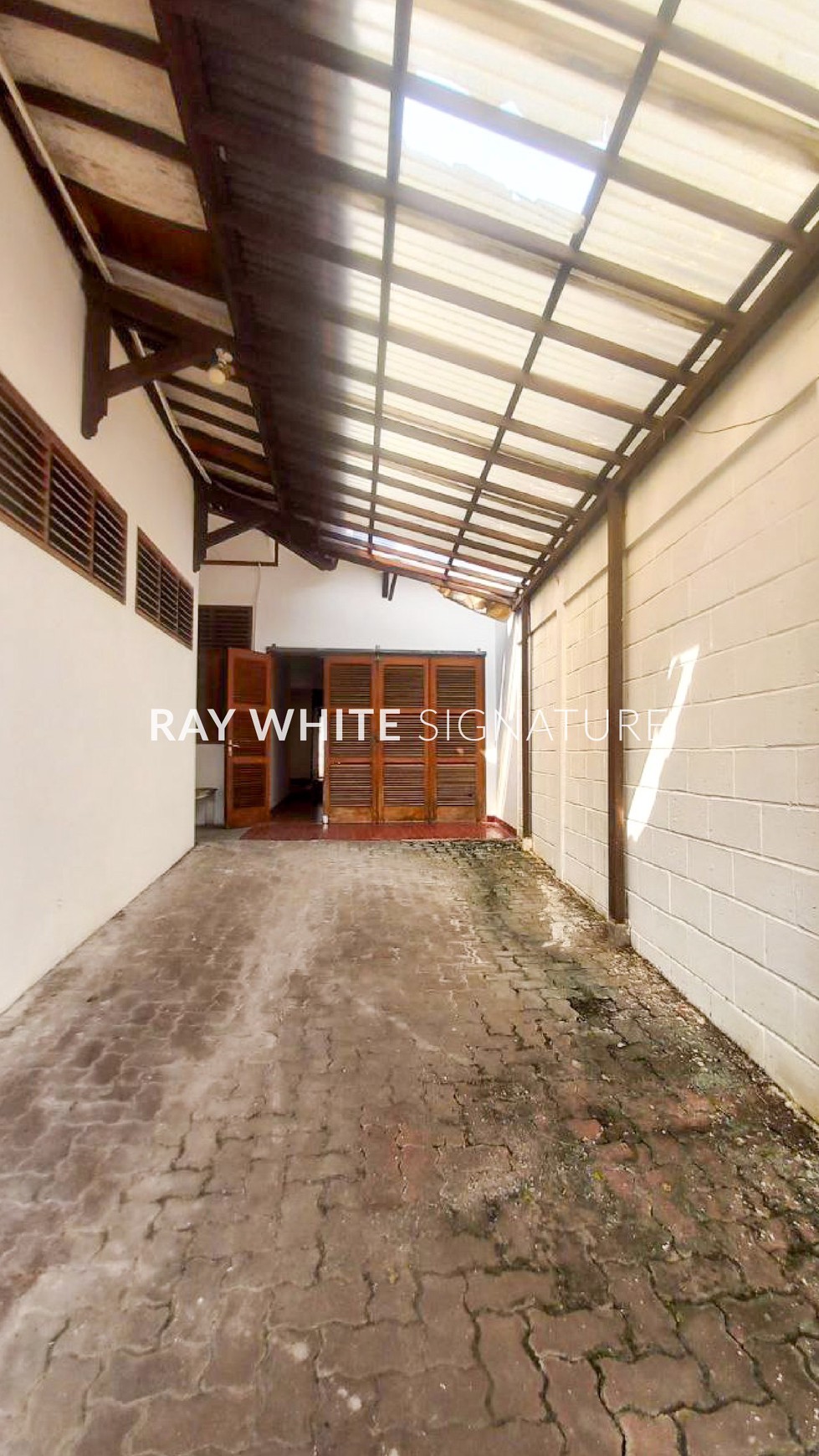 Rumah Hitung Tanah Area Cipete